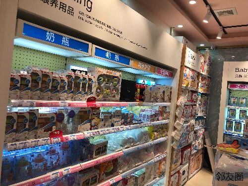 母嬰用品大促銷 育兒必備與日常實(shí)惠的完美結(jié)合